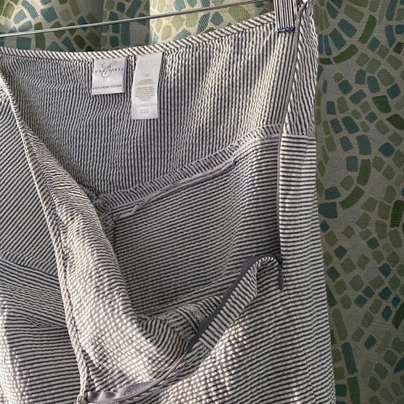 Emma James Seersucker Skirt 14 - Picture 4 of 5